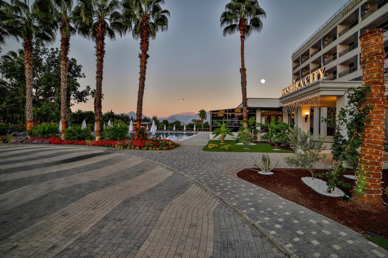 Nashira City Resort Hotel Antalya Exteriör bild