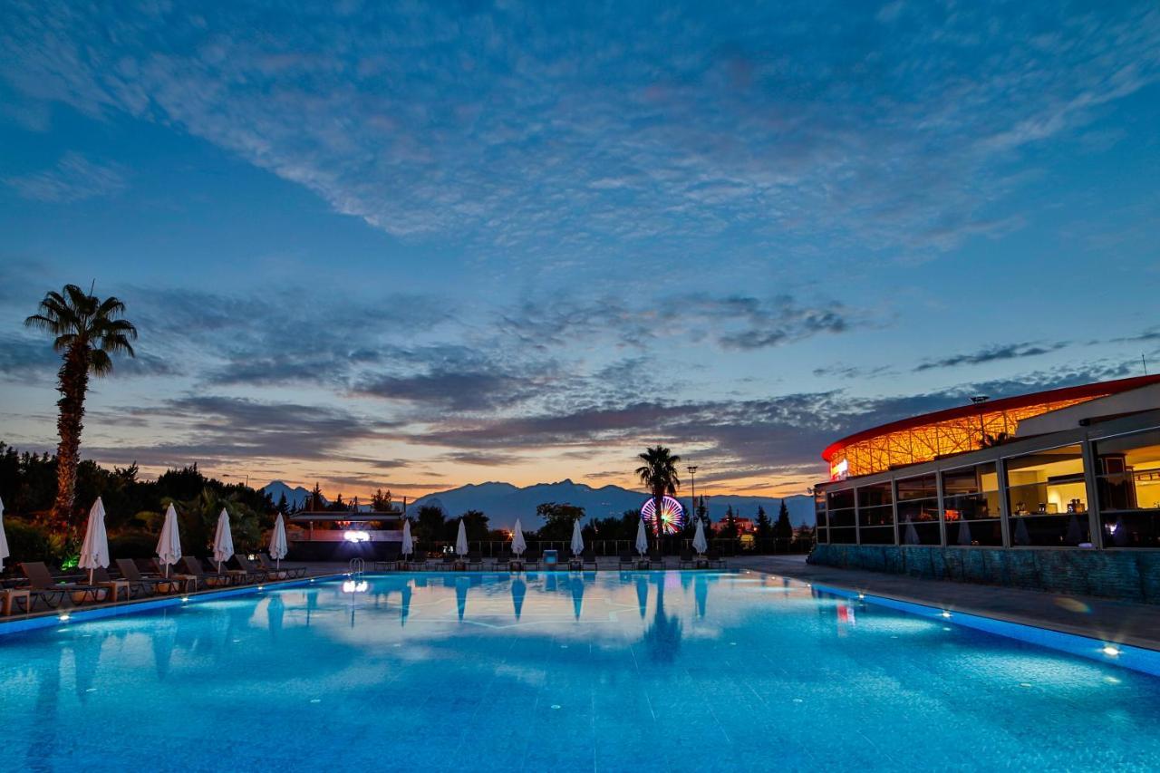 Nashira City Resort Hotel Antalya Exteriör bild