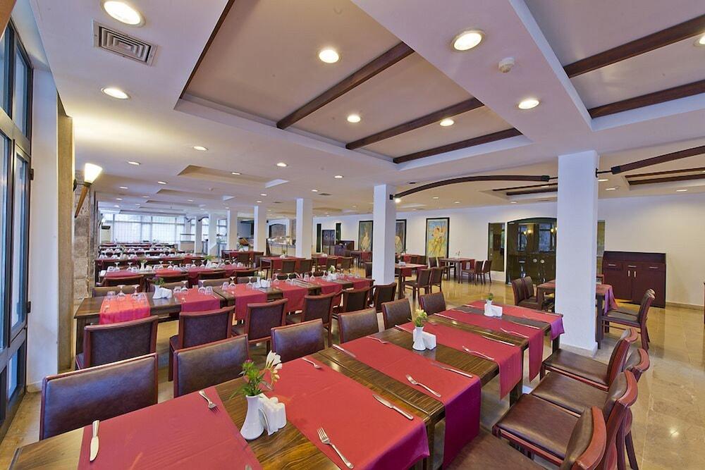 Nashira City Resort Hotel Antalya Exteriör bild